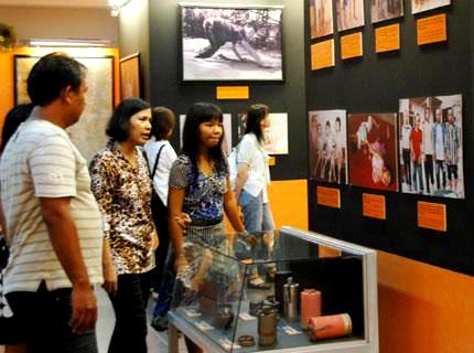 Exposición fotográfica sobre el desastre del agente naranja/dioxina en Vietnam